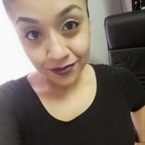 Meet your Posher, Lizbeth